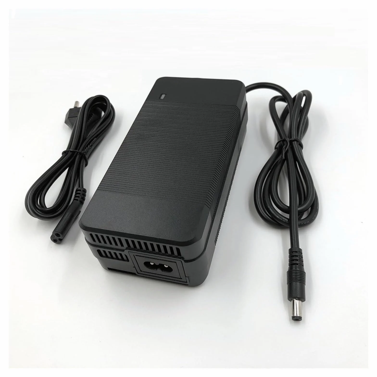 Ładowarka do baterii 54,6 V 3 A, kompatybilna z akumulatorem litowo-jonowym 13 S 48 V, ładowarka litowo-jonowa (adapter Dock add AU)