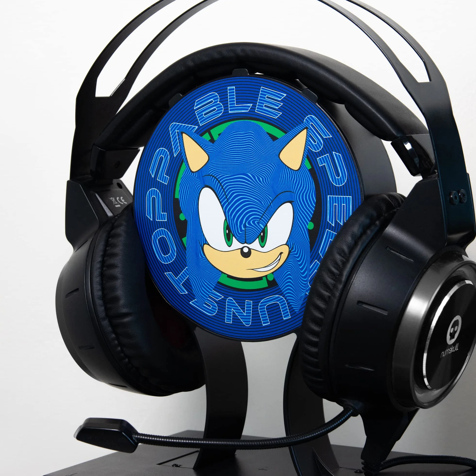 Numskull Sonic The Hedgehog szafka do gier, uchwyt na kontroler, stojak na słuchawki do PS5, Xbox Series X S, Nintendo Switch, oficjalny produkt Sonic The Hedgehog