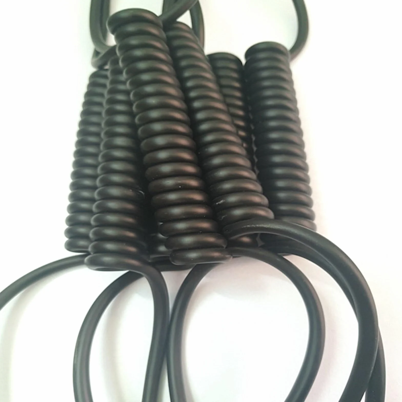 Sprężyna spiralna, 22AWG Matowy spiralnie ekranowany drut 4 rdzenie Przedłużacz teleskopowy 0,3 mm2 Zwijana cewka(Stretch 7 meter)