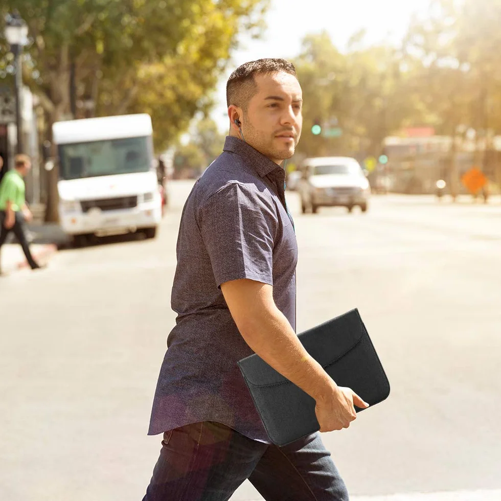 Fintie Pokrowiec na Microsoft Surface Go 4/3/2 10,5 cala (2023/2021/2020) i Surface Go 10 cali 2018 - cienki futerał z zapięciem magnetycznym, czarny