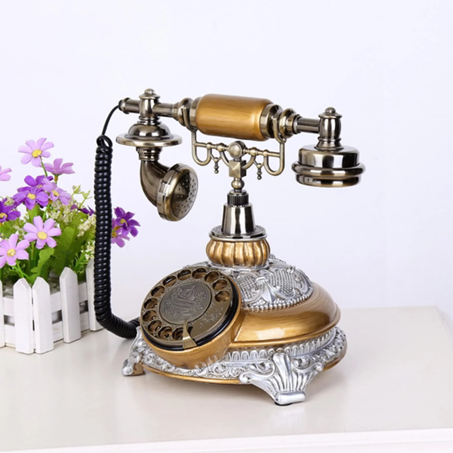 Zabytkowy telefon Telefon europejski Amerykański dom stacjonarny Biuro Antyczny w stylu retro Wodoodporna galwanizacja wysokich temperaturach(Gold)
