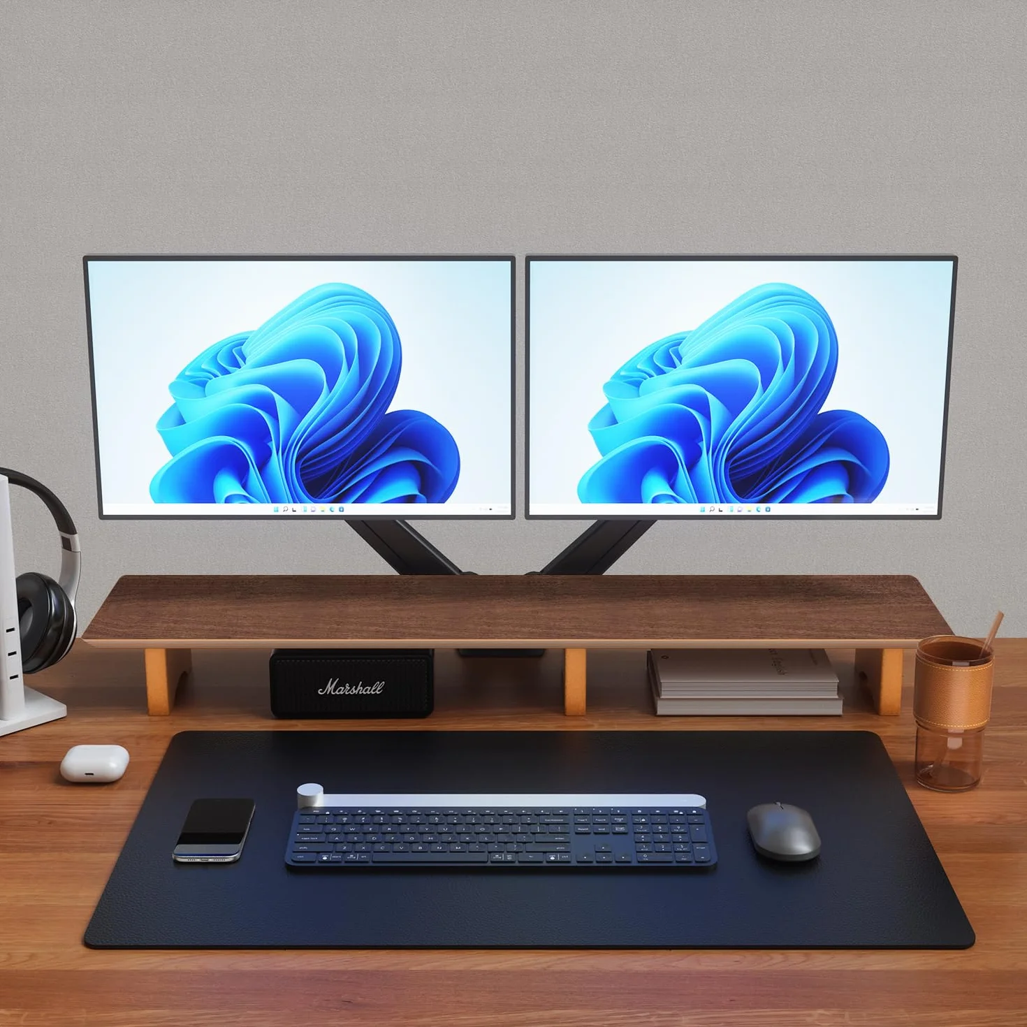 Aothia Duża podstawka pod monitor komputerowy, drewniana półka z ekologicznymi nóżkami korkowymi do ciężkich laptopów/komputerów/TV/PC, idealny organizer regałowy do biura/domu (orzech włoski, duża)