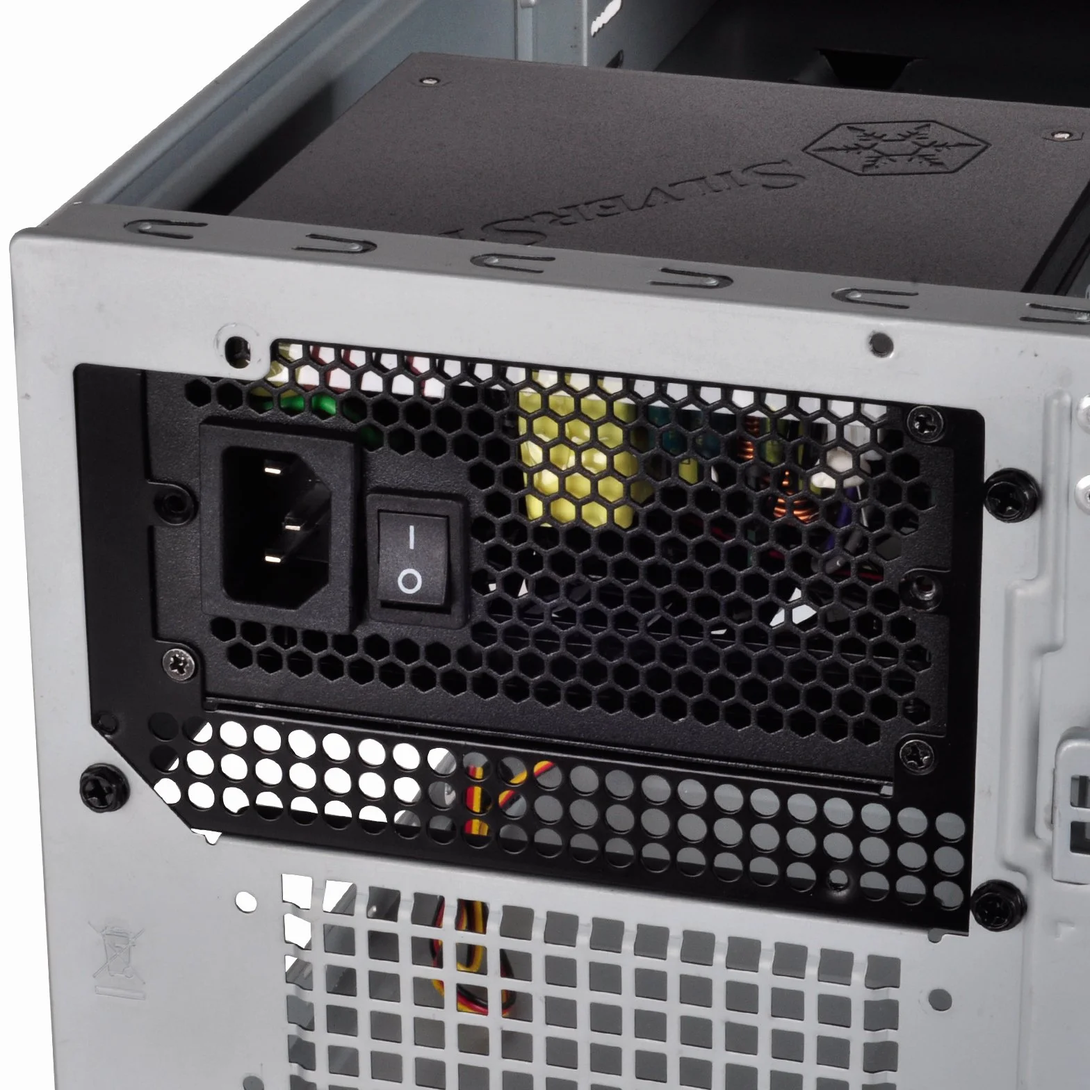 SilverStone SST-PP08 - konwerter PSU SFX na ATX, czarny