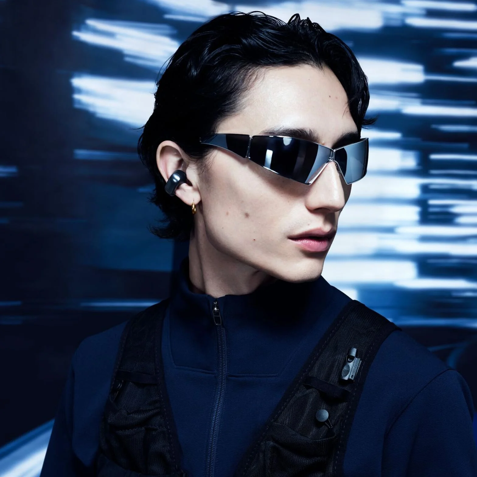 Bose Słuchawki douszne Ultra o otwartej konstrukcji z technologią OpenAudio, bezprzewodowe słuchawki douszne o otwartej konstrukcji, czas pracy baterii do 48 godzin, czarny