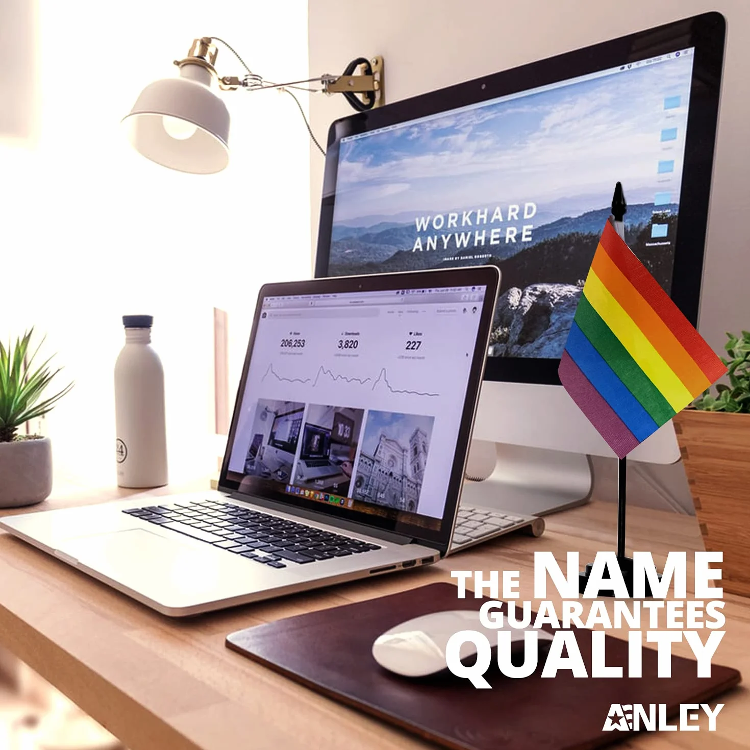Anley Rainbow Gay Pride Deluxe zestaw flag na biurko - 6 x 4 cale miniaturowe flagi LGBTQ na biurko z 12 "stałym słupem - żywy kolor i odporny na blaknięcie - czarna podstawa i górna część włóczni