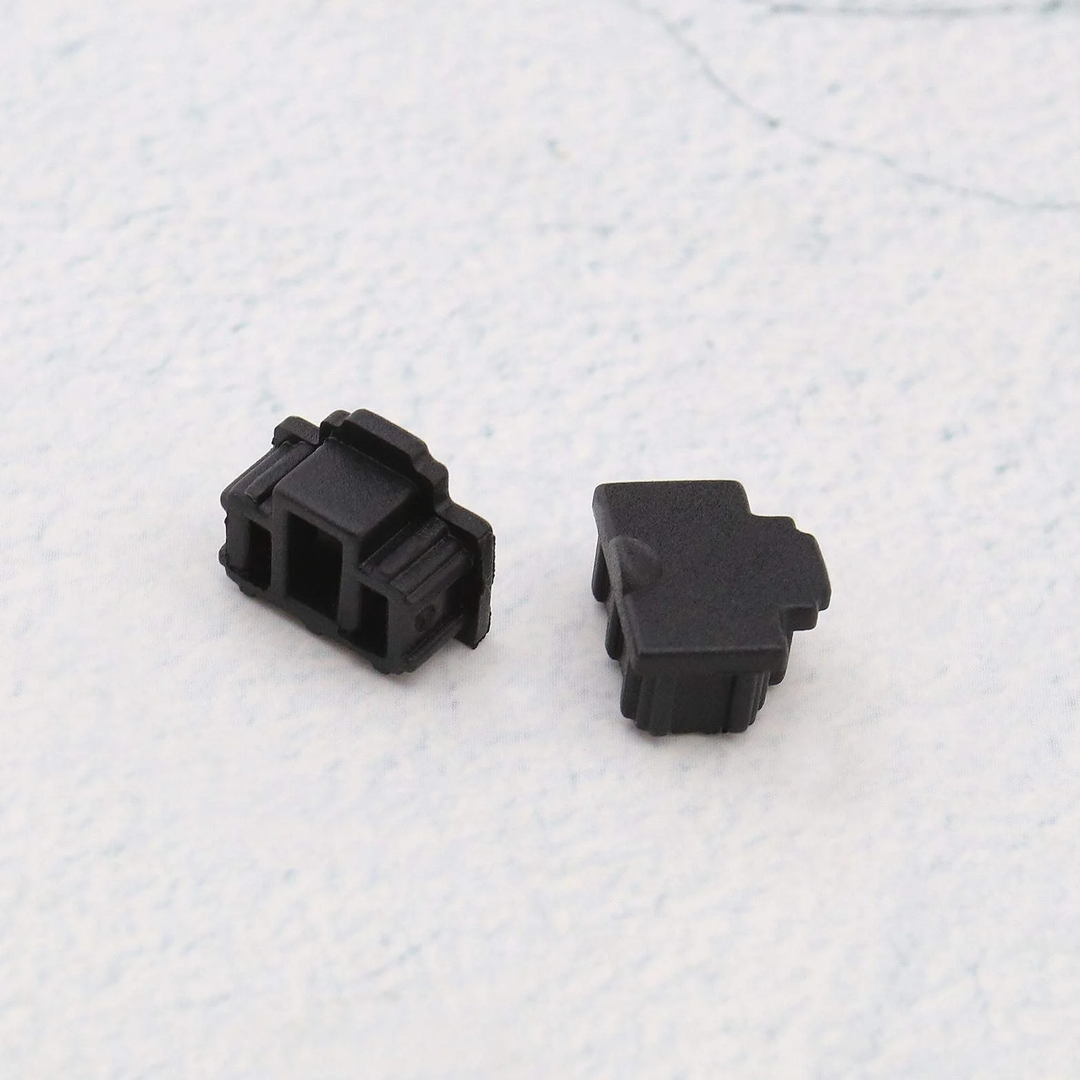 Sourcing Map RJ45 12,5 x 10,5 x 6 mm PVC Dust Cover Plug Cap 50 sztuk