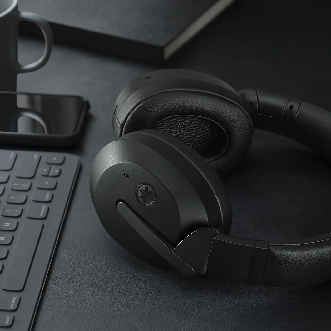 Yamaha YH-E700B bezprzewodowe słuchawki nauszne Bluetooth z 32-godzinnym czasem pracy baterii i aktywną redukcją szumów – w kolorze czarnym