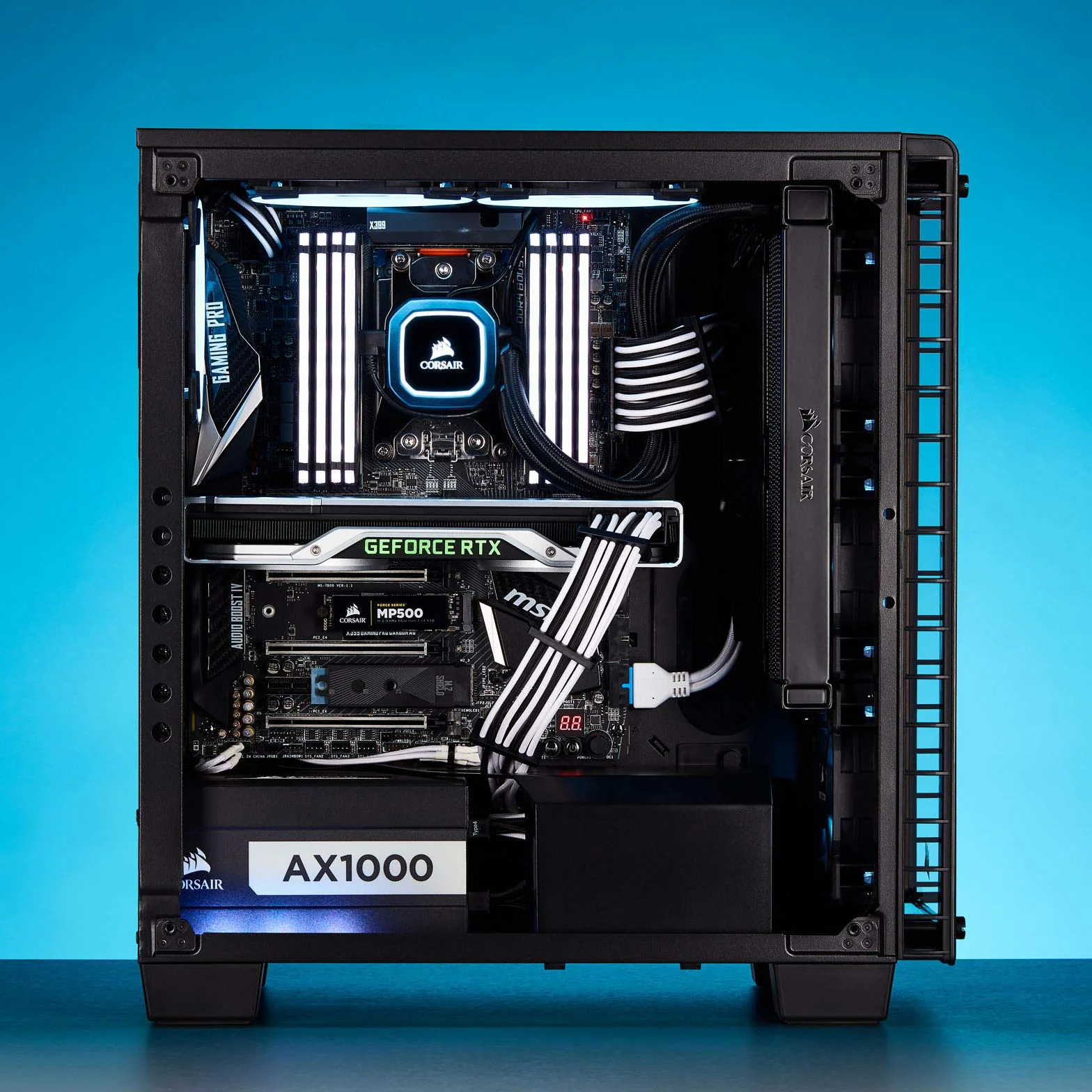 Corsair Kabel SATA z rękawem premium - SATA 6 Gb/s 30 cm, złącze 90°, niebieski