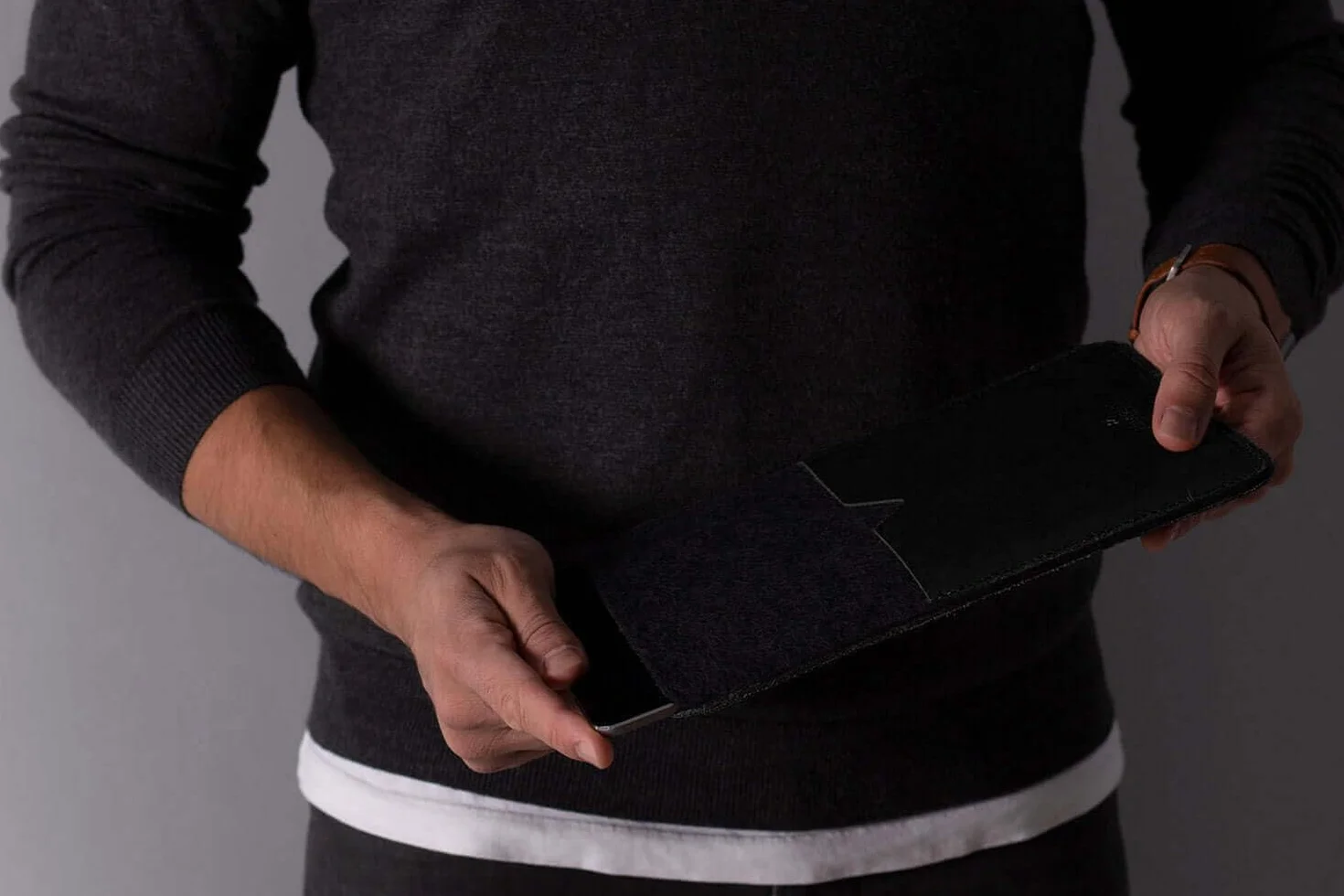 Harber London Black Edition – skórzany pokrowiec na tablet i czytnik e-booków (Kindle/Kindle Paperwhite (2012/2018), jasnobrązowy)