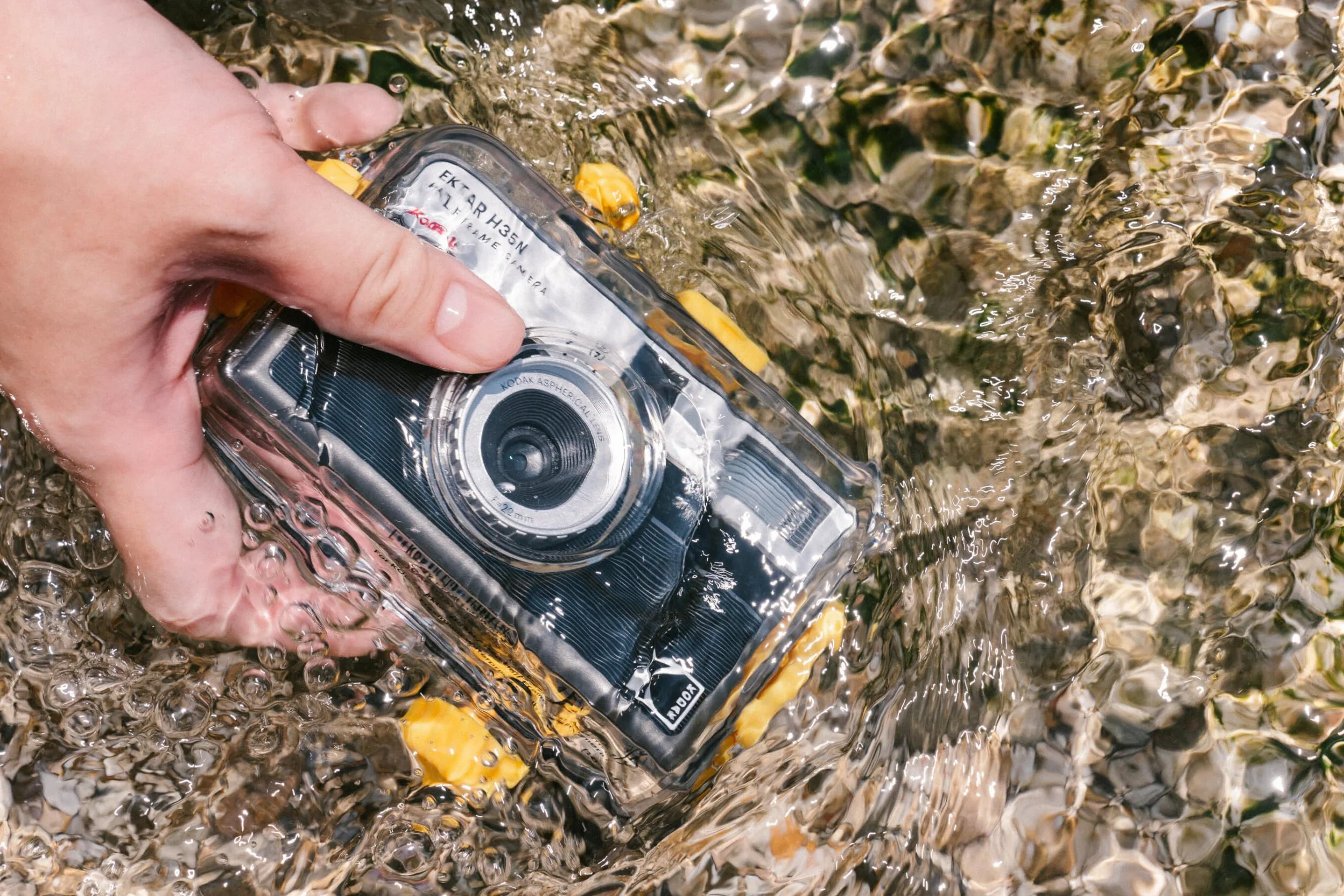 KODAK EKTAR H35N półramkowa kamera filmowa zestaw premium,35mm wielokrotnego użytku,wodoodporna obudowa,zwalniacz kabla,filtry kolorowe,błyskową(film i baterie AAA nie są dołączone)(Pomarańczowy)