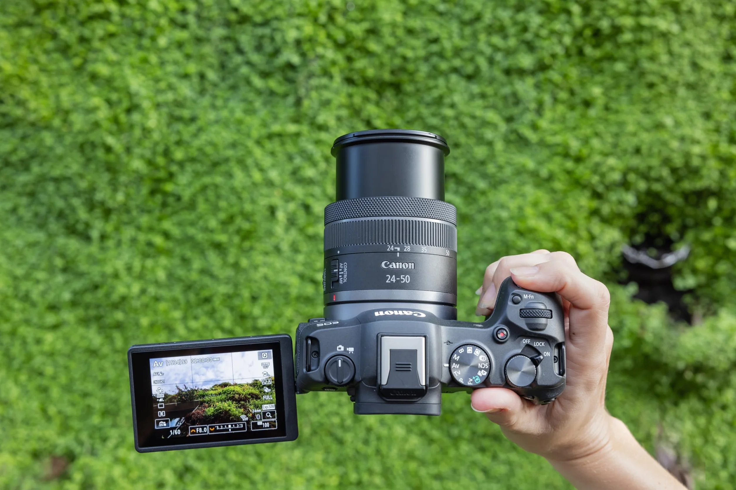 Canon Eos R8 5803C013 Aparat Fotograficzny, Czarny, 24-50mm