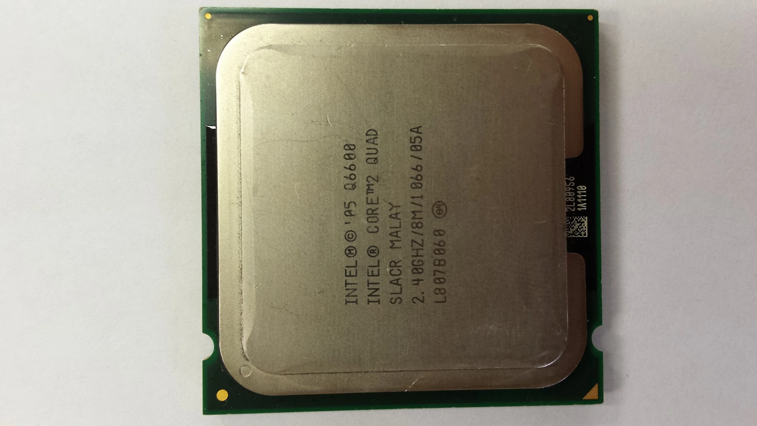 Intel ® Core™2 Quad Procesor Q9300 (6M Cache, 2,50 GHz, 1333 MHz FSB) 6 MB L2 – procesor (2,50 GHz, 1333 MHz FSB), 2,50 GHz, 45 nm, Intel Core 2 Quad Q9000 dla komputerów stacjonarnych, 6 MB, LB, LB 2, FSB)