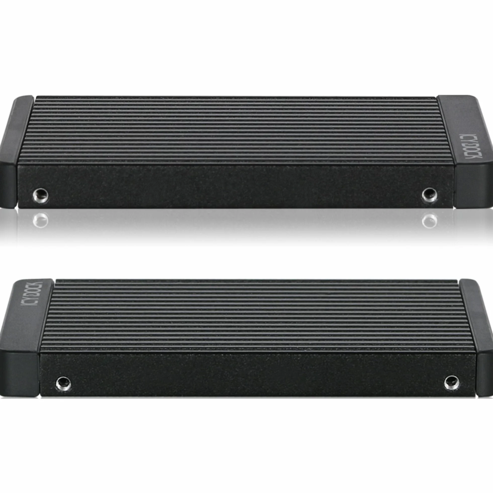 ICY DOCK M.2 NVMe PCIe 3.0/4.0 SSD do 2,5 cala SFF-8639 NVMe U.2 adapter SSD/konwerter z wbudowanym radiatorem (nie jest kompatybilny z SATA) - EZConvert MB705M2P-B