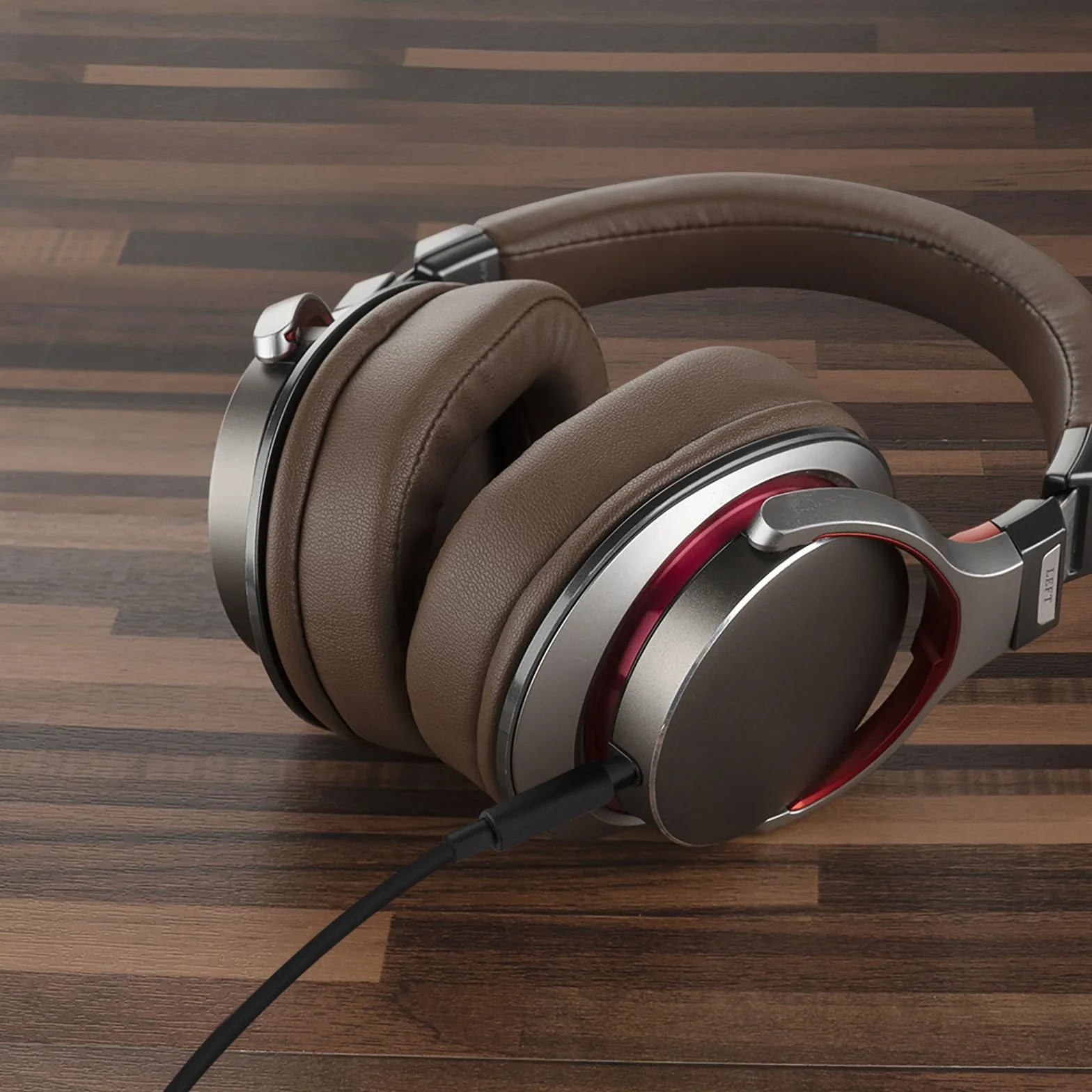 Geekria QuickFit Kabel audio z mikrofonem kompatybilny z ATH-M50xBT2, ATH-M20xBT, ATH-SR5, słuchawki Pioneer HDJ-CX, zamienny kabel stereo 3,5 mm z wbudowanym mikrofonem i regulacją głośności (1,2 m)