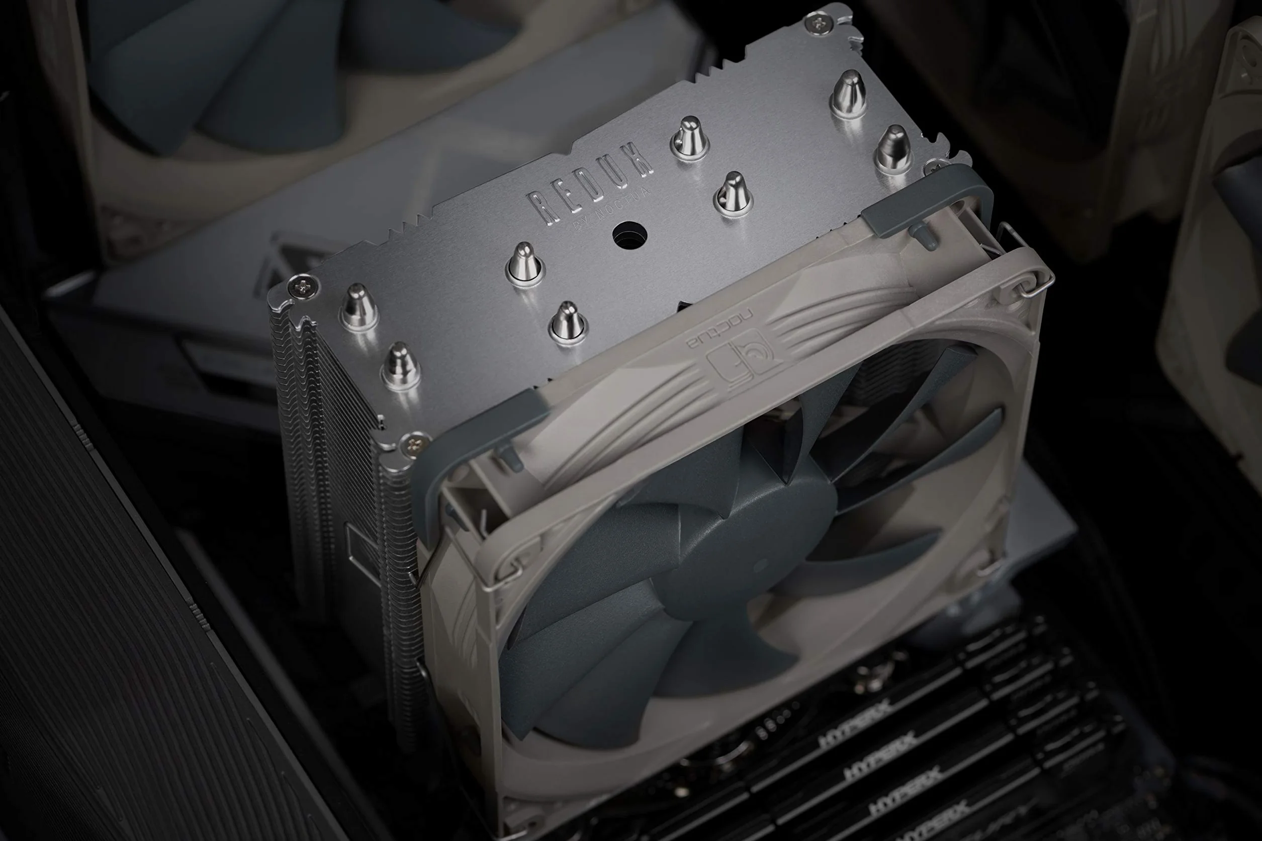 Noctua NH-U12S redux, wysokowydajny cooler CPU ze 120-milimetrowym wentylatorem NF-P12 redux-1700 PWM (szary)