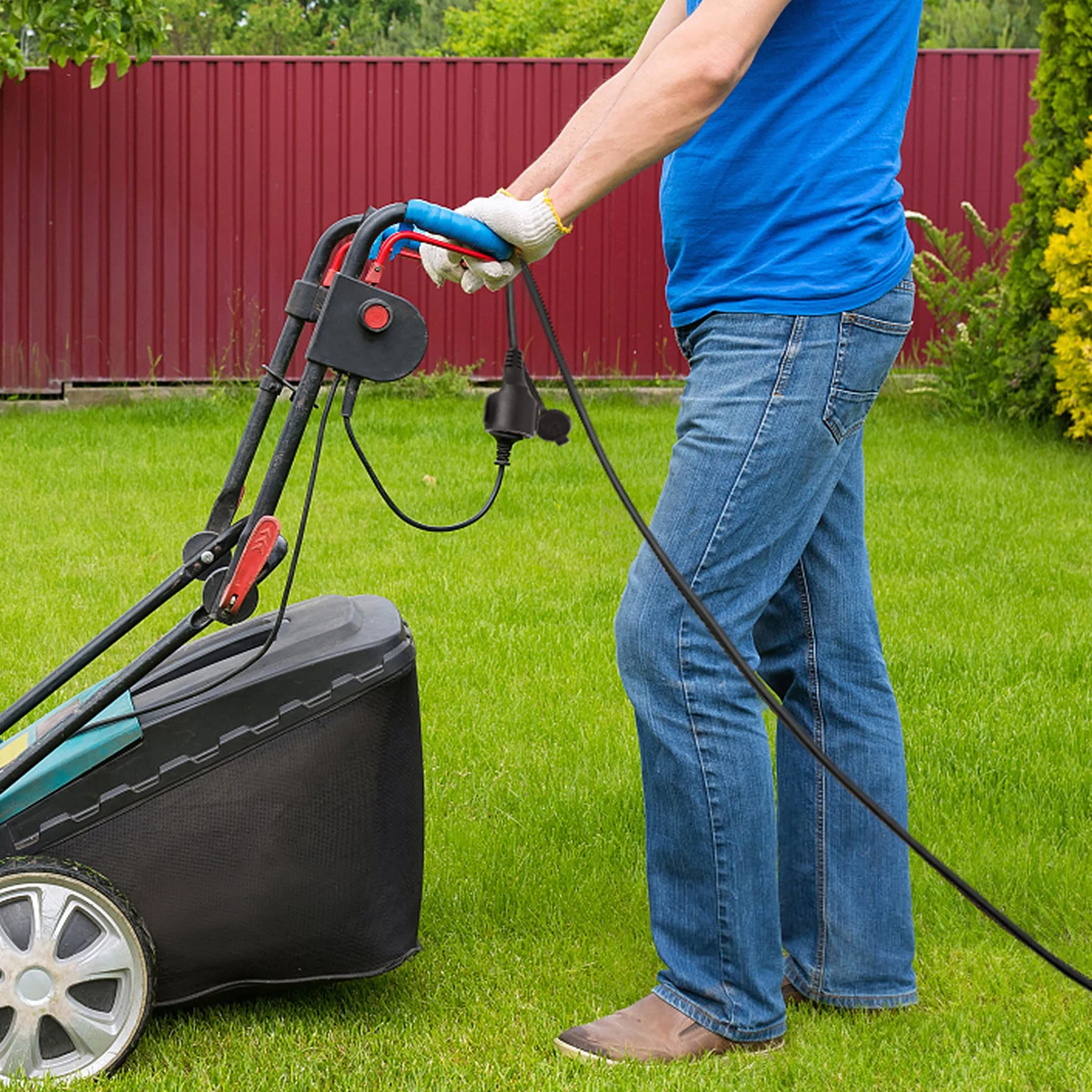 YRHome 30 m czarny przedłużacz prądu, wtyczka euro, wtyczka Schuko, przedłużacz 220-230 V, 16 A z nasadką ochronną, IP44, kabel na plac budowy, wtyczka ze stykiem ochronnym