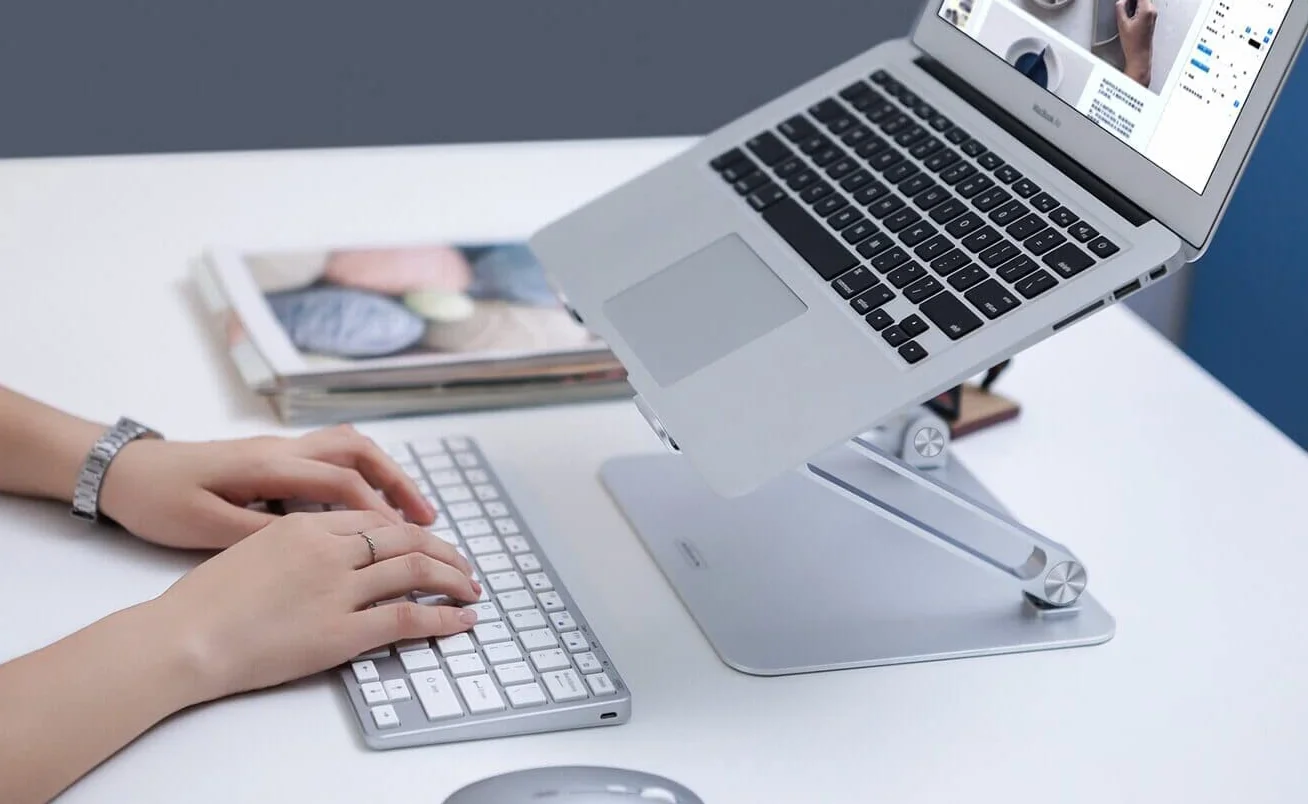 Nillkin - ProStand Ergonomic stolik – aluminium – srebrny