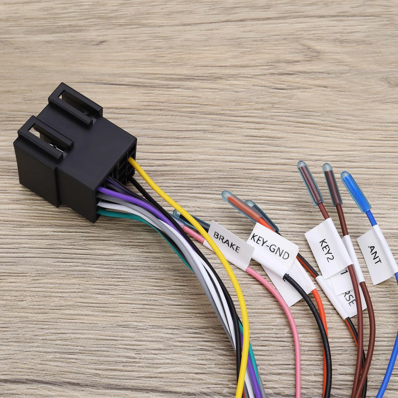 Adapter wiązki przewodów 20-pinowy do ISO 20P ISO zamiennik adaptera samochodowego stereo kompatybilny z ekranem DIN, adaptery złącza wiązki przewodów radia samochodowego, 21,5 cm
