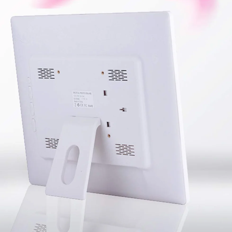 16-calowa cyfrowa ramka na zdjęcia HD, odtwarzacz mediów reklamowych z ekranem LED o wysokiej rozdzielczości 2048 x 1536, bezpłatna pamięć 10 GB online i prezent do czujników ruchu