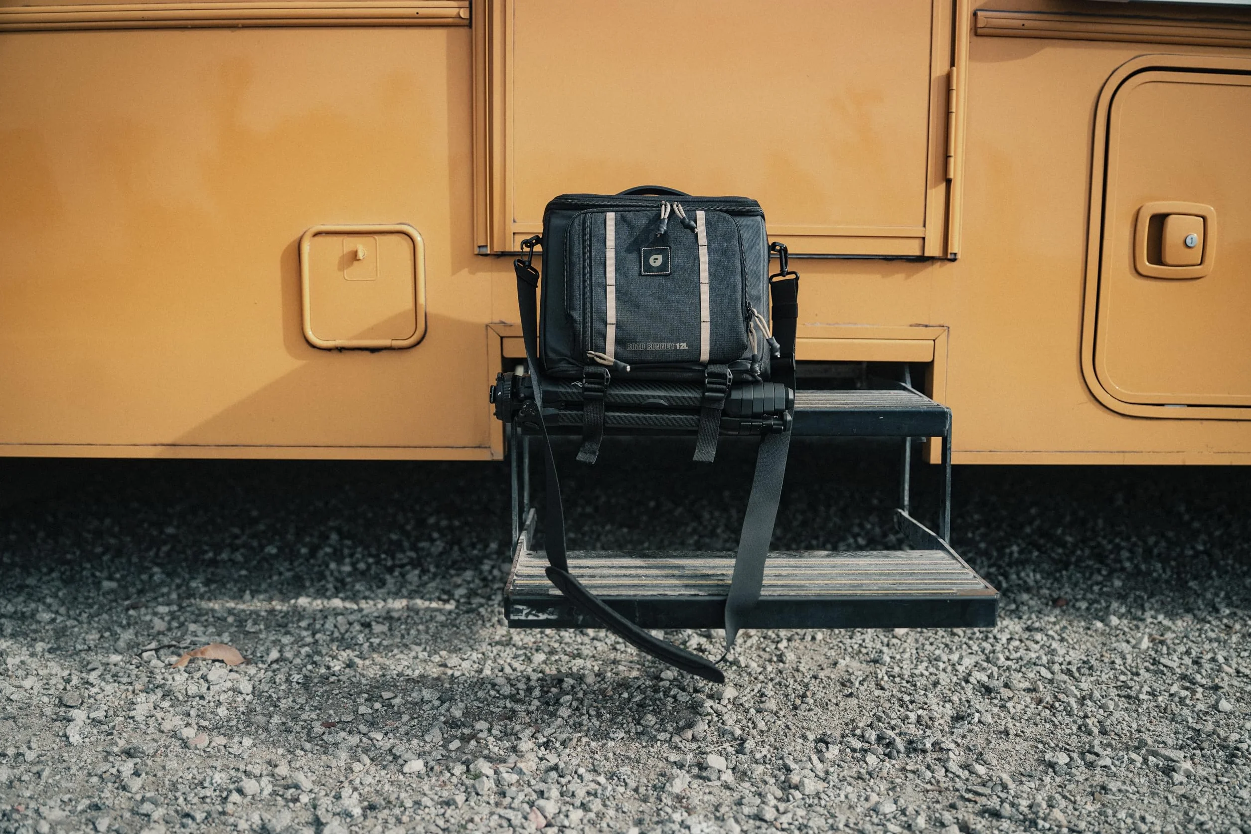 PolarPro - RoadRunner - 12L - torba na ramię - profesjonalna torba na ramię - mieści cały sprzęt fotograficzny/dronowy