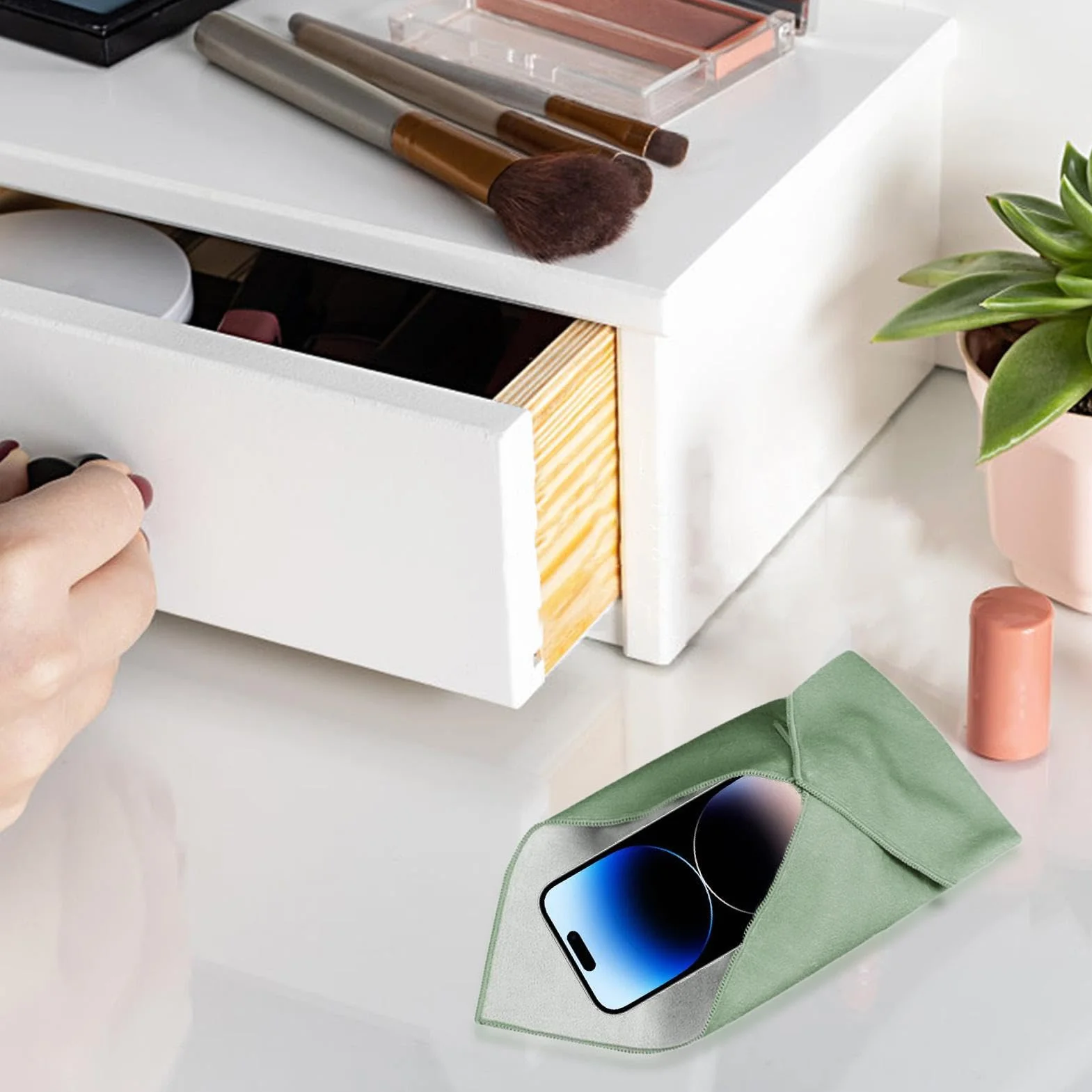Generico Lens Wrap, ?kkie owini?cie aparatu ochronnego, owijanie ochronne, self-adhesive Camera Lens Wrap, ochrona obiektywu lustrzanki, folia poliestrowa obiektyw, akcesoria cyfrowe