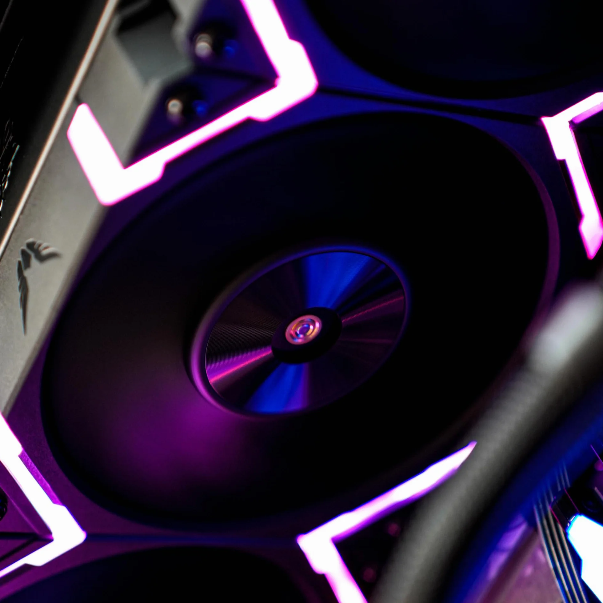 Zestaw chłodzący wodę AIO Valkyrie Dragonfang RGB - 360 mm (biały)