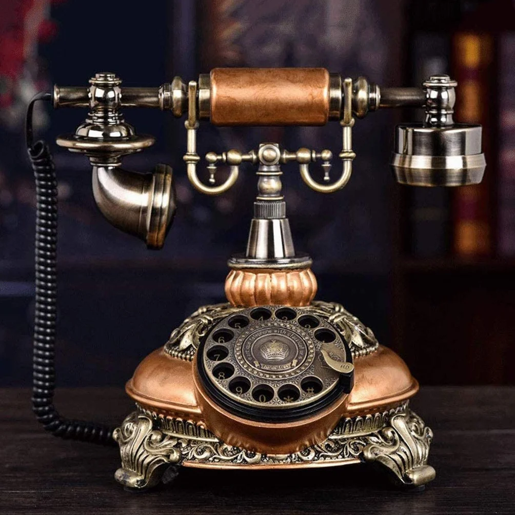 Telefon - klasyczny telefon retro w stylu vintage, staromodny obrotowy z tarczą obrotową, antyczny stacjonarny