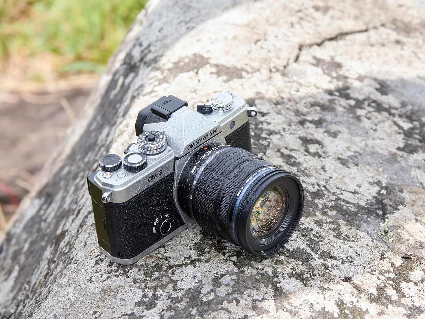 OM SYSTEM M.Zuiko Digital ED 12-45mm F4.0 PRO - Obiektyw Zoom do MFT | Standardowy obiektyw stałoogniskowy, lekka konstrukcja 254 g, uszczelnienie IPX1, kompatybilny z Olympus OM-D i Panasonic G.