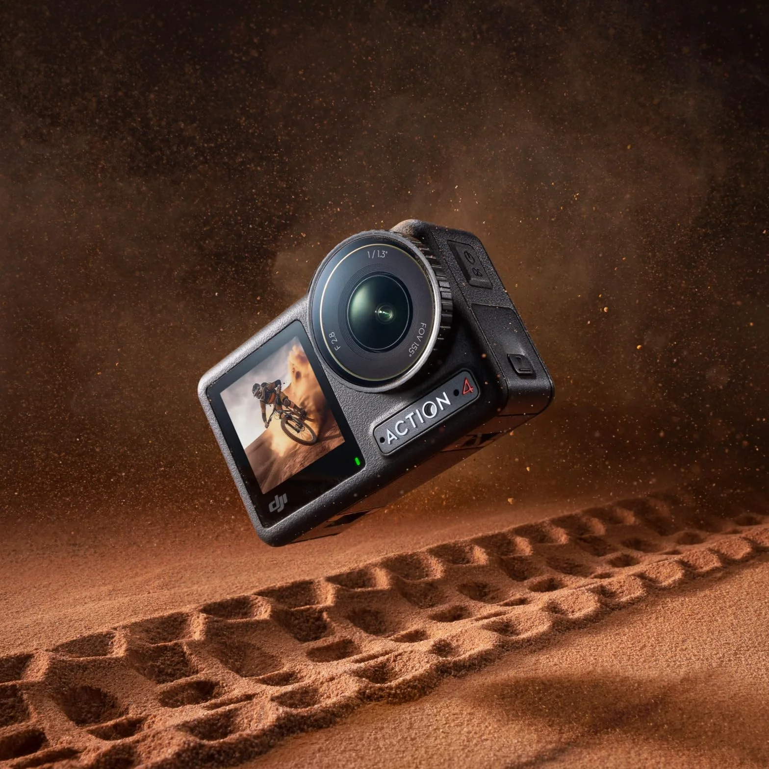 DJI Osmo Action 4 Essential Combo – wodoodporna kamera sportowa 4K/120 fps z czujnikem 1/1,3 cala, świetnym obrazowaniem w słabym świetle, 10-bitową głębią kolorów oraz akumulatorem 1770 mAh