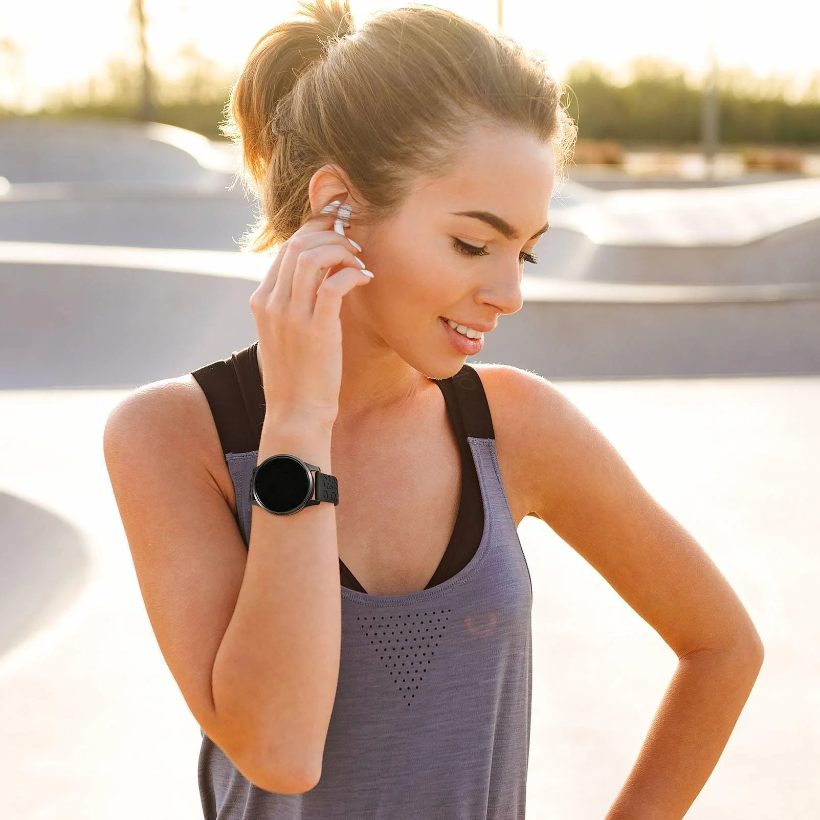 pasek do smartwatchy o szerokości 18 mm z grawerunkiem cętek lamparta, kompatybilny ze smartwatchami Garmin Venu 2S/Vivoactive 4S/Forerunner 55