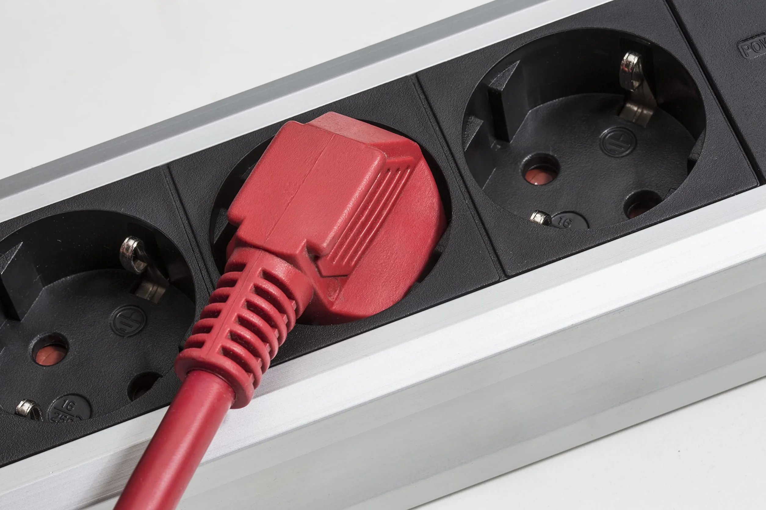 as - Schwabe 18358 8-Drożny Aluminiowy Listwa Zasilająca, IP20, 230 V/16 A