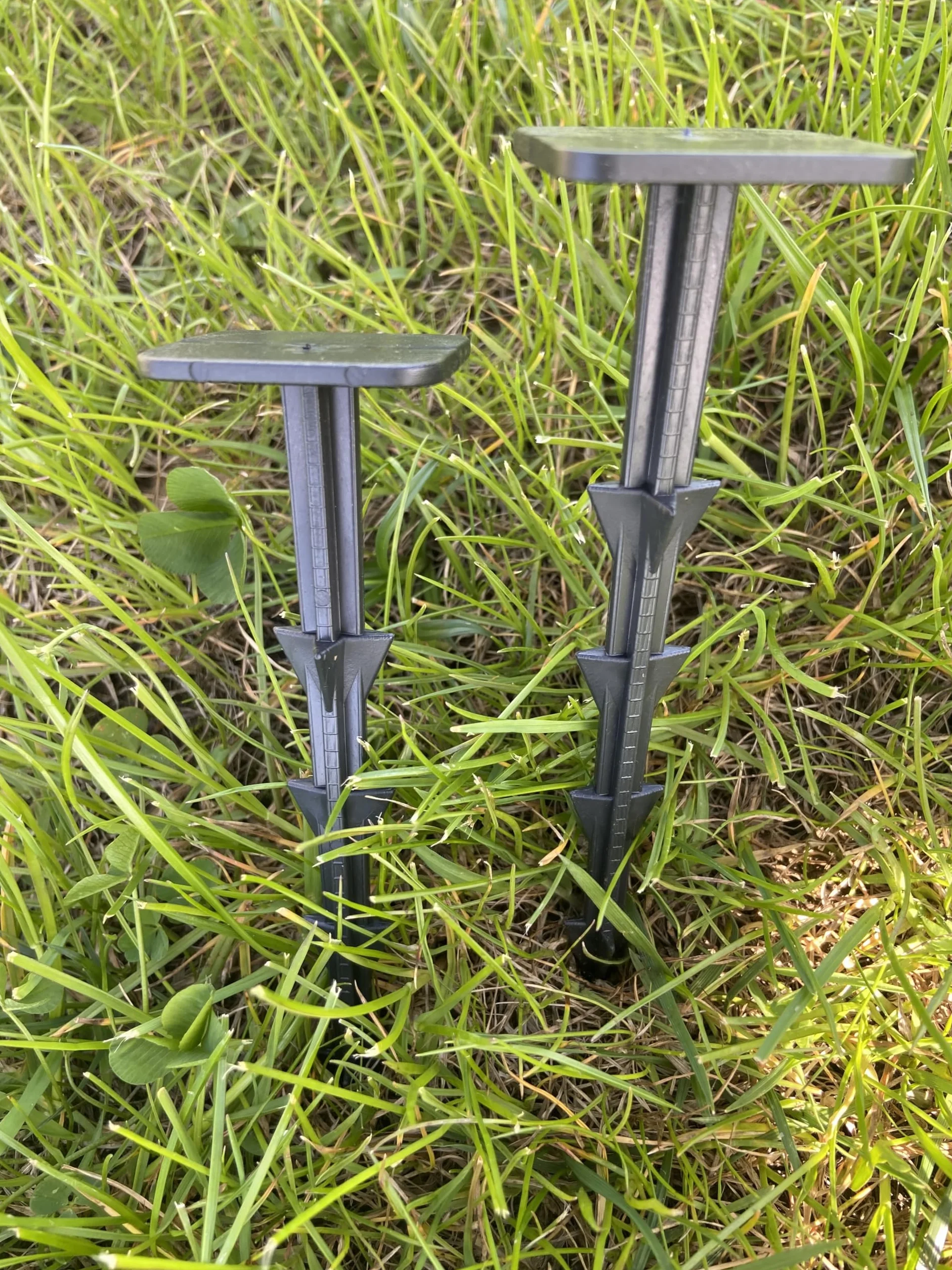 WDB - Kotwy gruntowe do włókniny chwastobójczej - Kotwa rozporowa 15 cm z polipropylenu (PP) do agrotkaniny - Kotwy gruntowe czarne 50 szt.