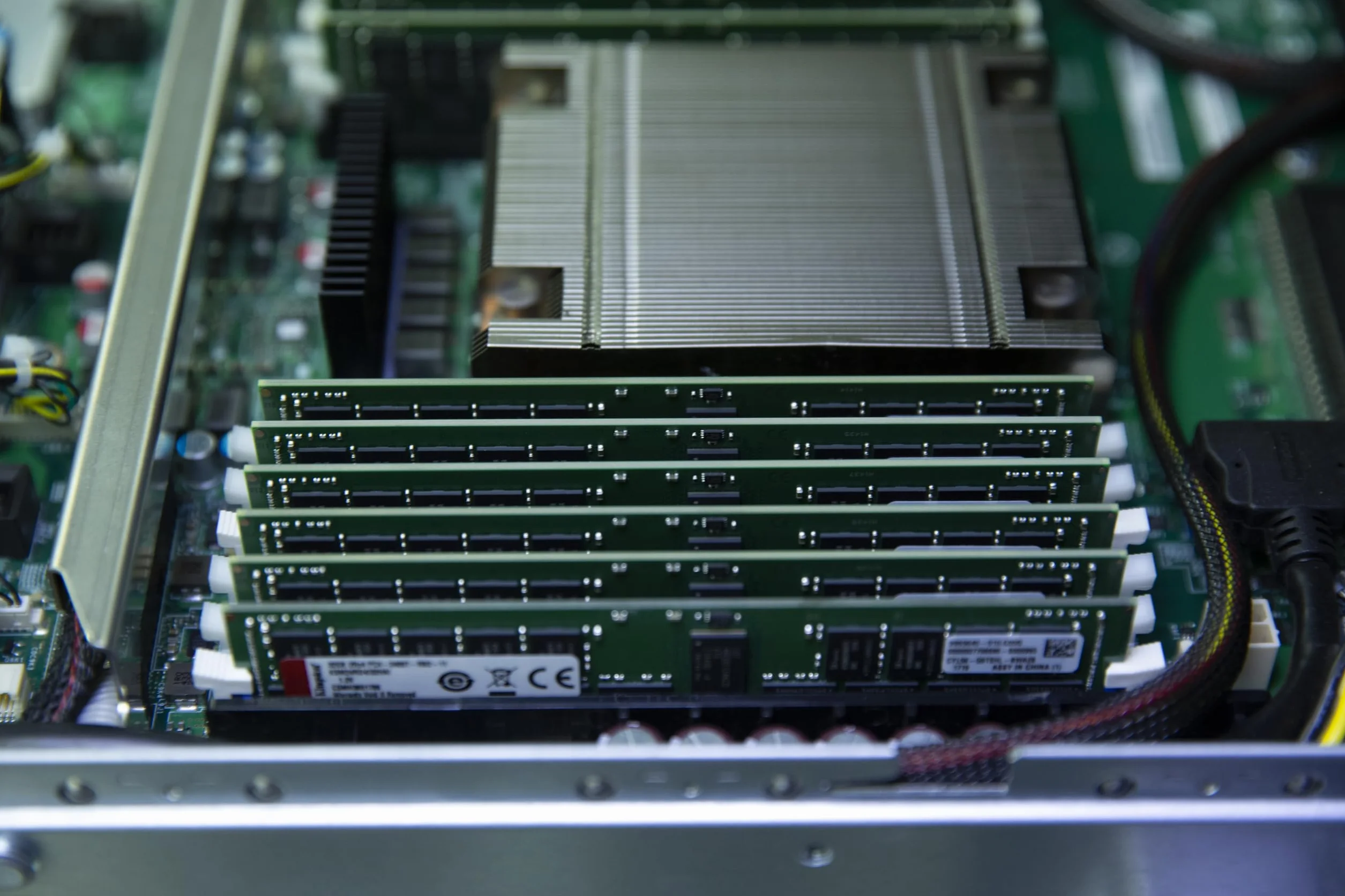 Kingston Markowa pamięć DDR5 64 GB 6400MT/s CL52 ECC Registered DIMM 2RX4 Server Memory Module - KTL-TS564D4-64G