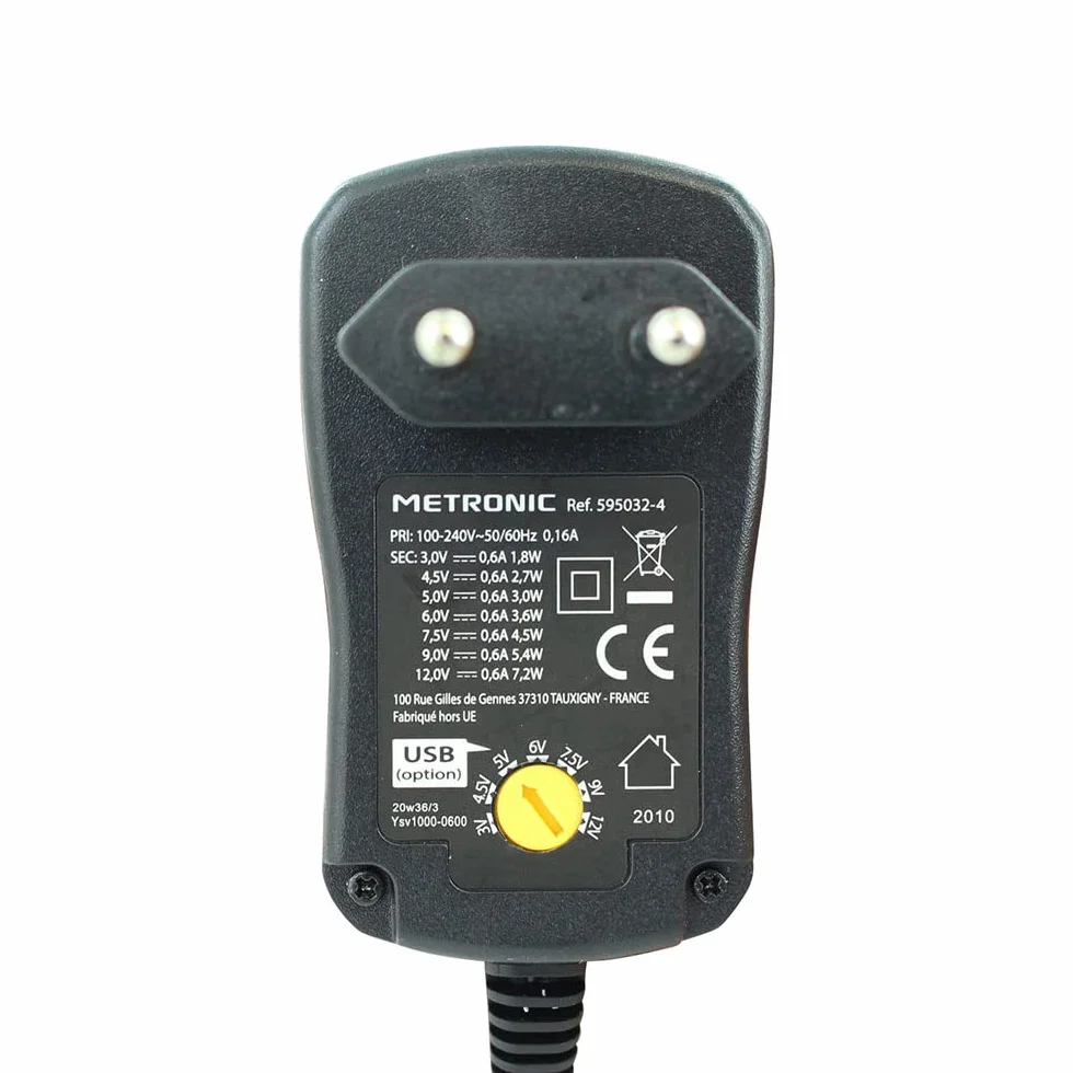 Uniwersalny zasilacz 600 mA + USB