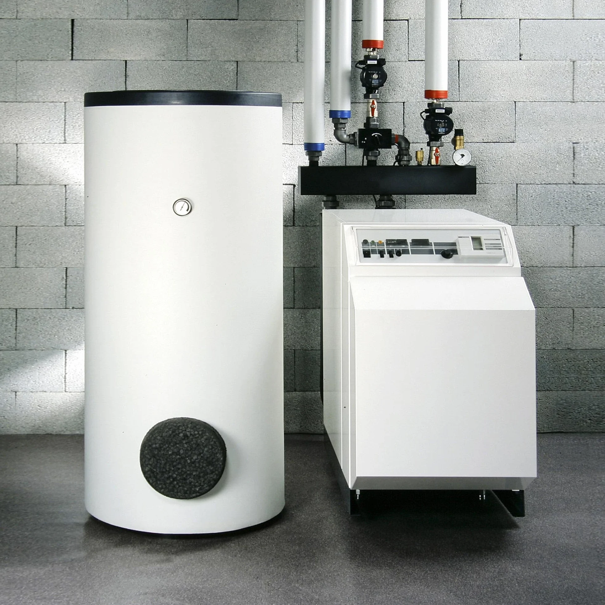 KEMOT Zasilacz Awaryjny PROsinus-800-LFP4 Przetwornica z Czystym Przebiegiem Sinusoidalnym i Funkcją Ładowania 12V 230V 800VA/500W